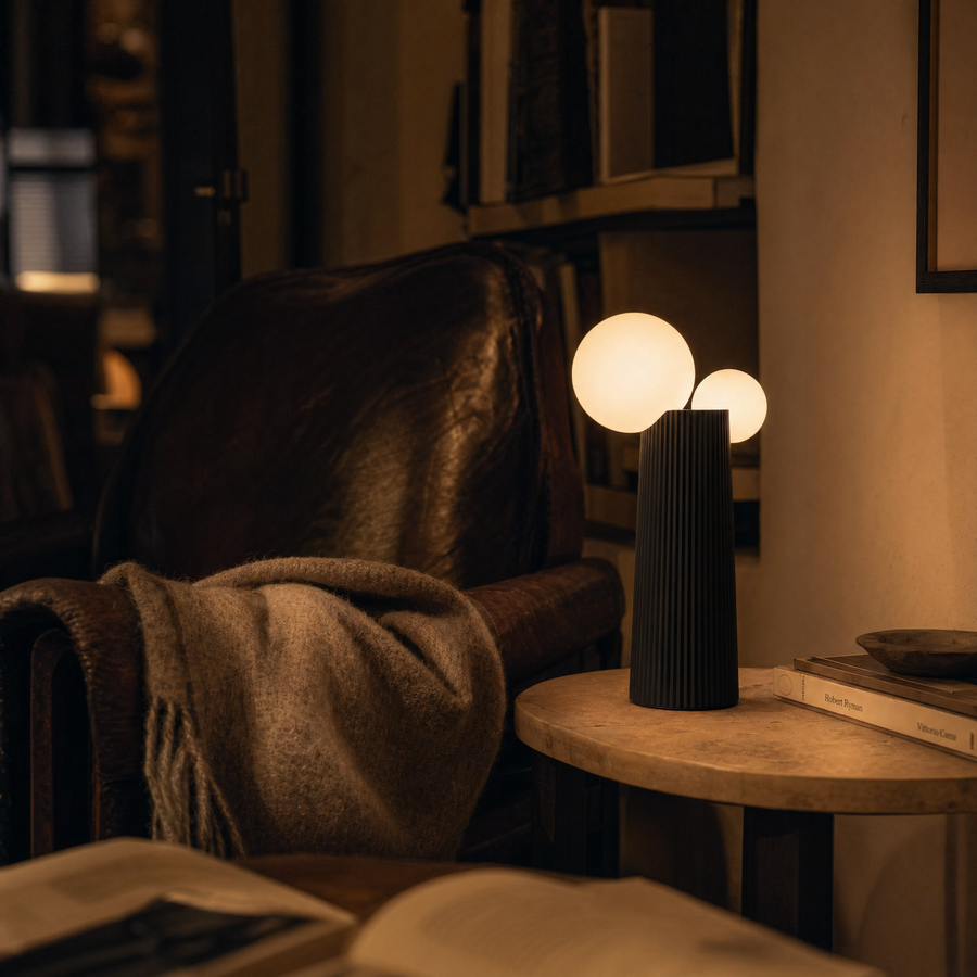 Bud lifestyle 04 - reading side table