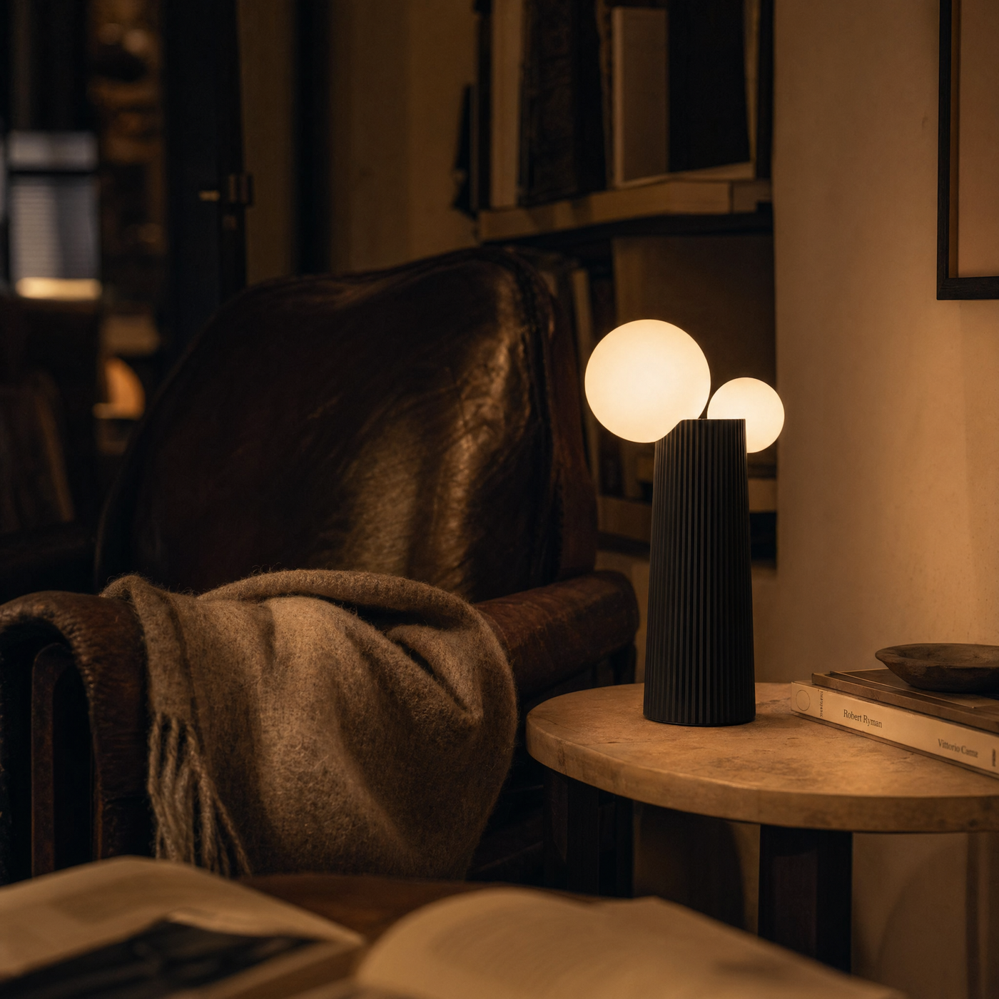 Bud lifestyle 04 - reading side table